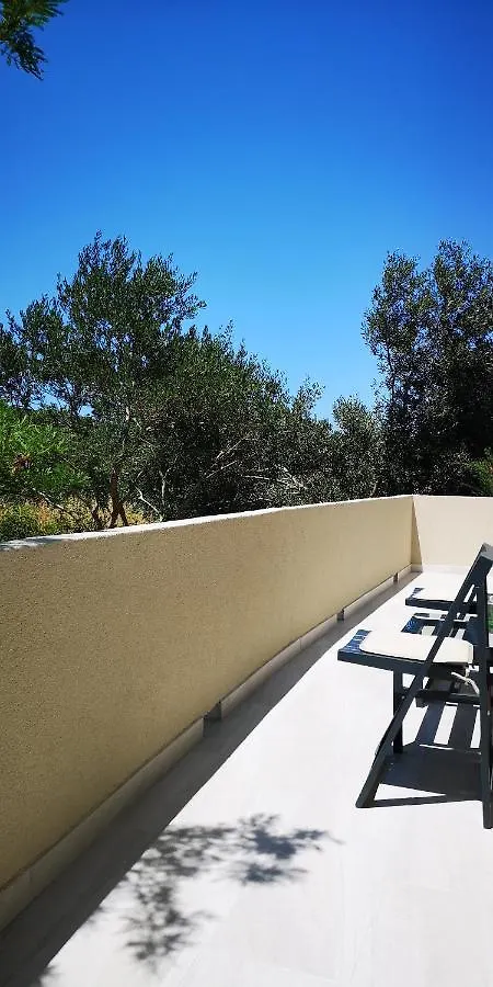 Tatil Evi Island Cottage Apartment Božava